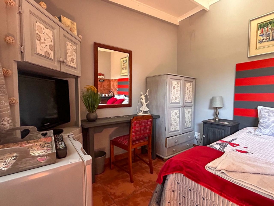 6 Bedroom Property for Sale in Parys Free State